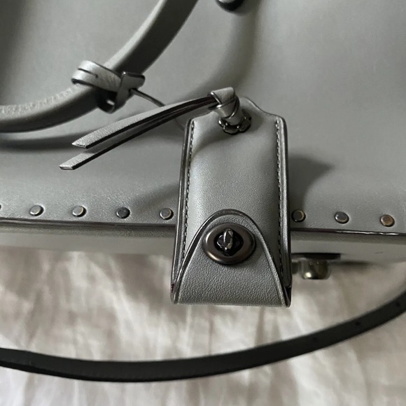 Coach 1941 Cooper Carryall Rivets Heather Gray Glovetanned Leather 31932 Rogue - Picture 2 of 12